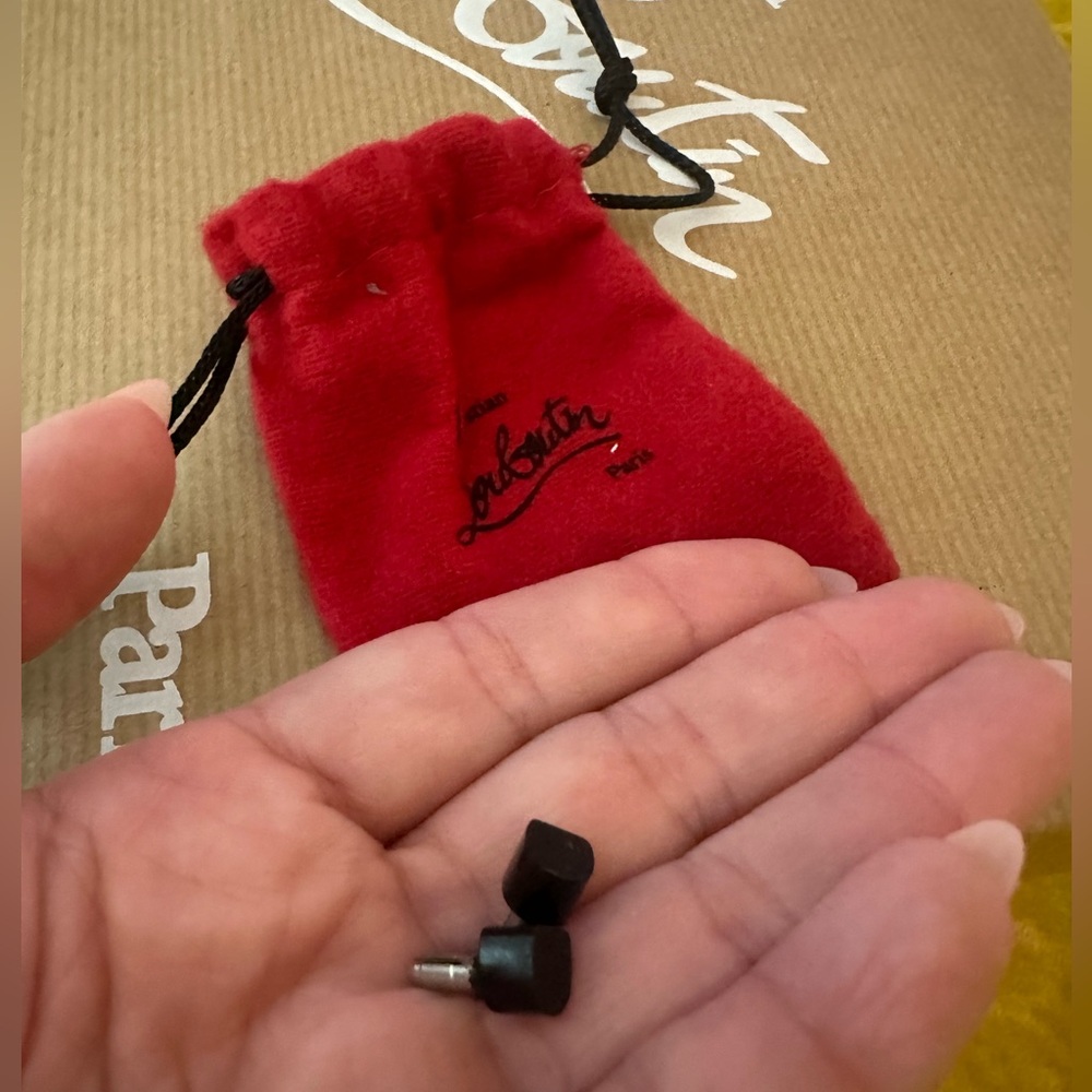 Louboutin Pigalle Follies 100 patent - Picture 9 of 9